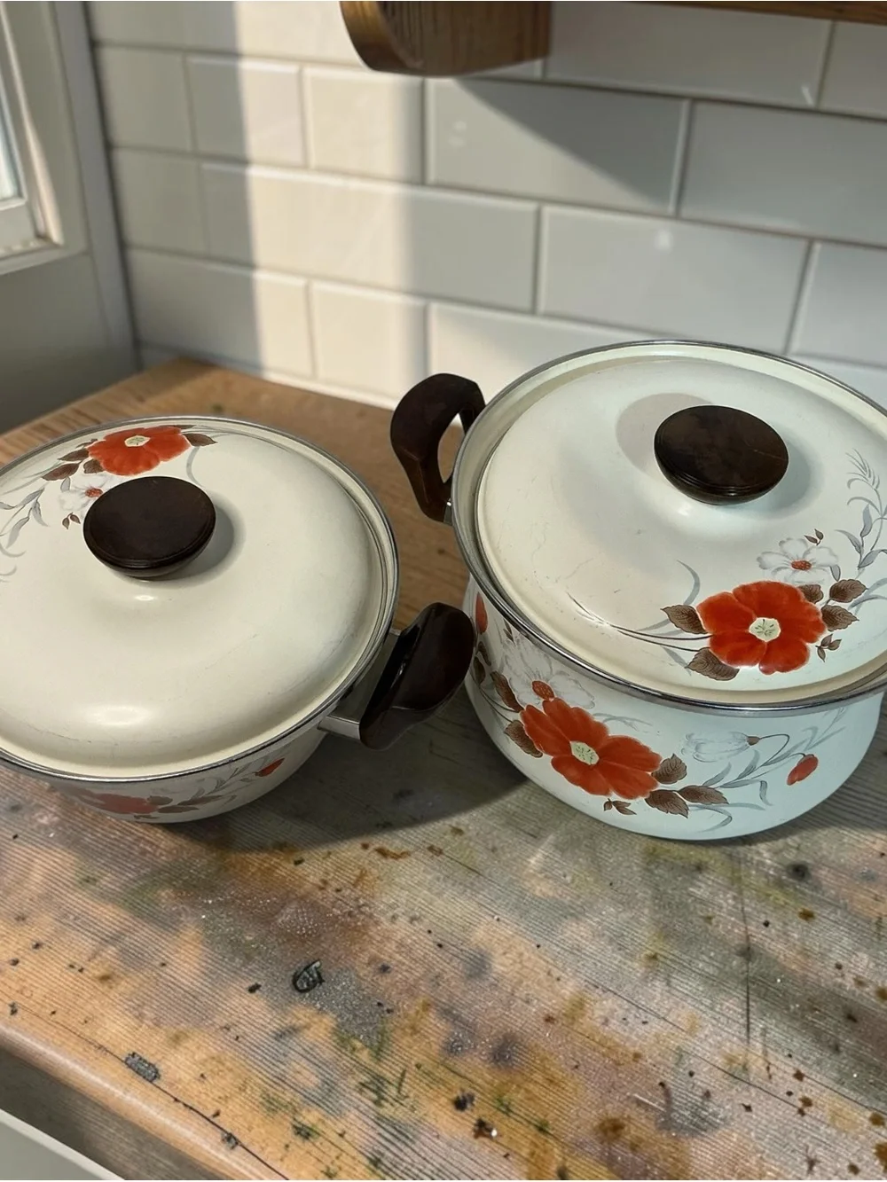 Enamel Floral Stockpot and Saucepan Set - White with Red Flowers